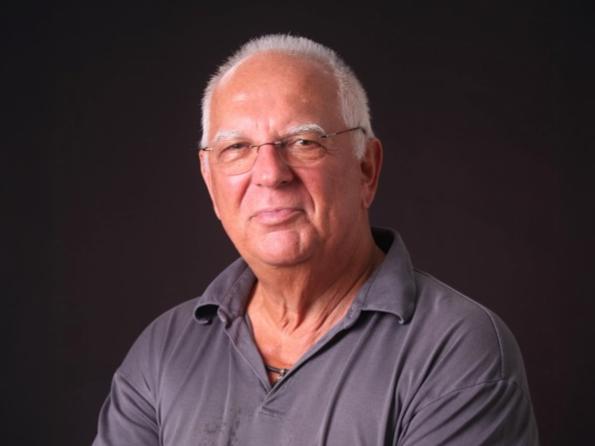 Dr. Harlich H. Stavemann